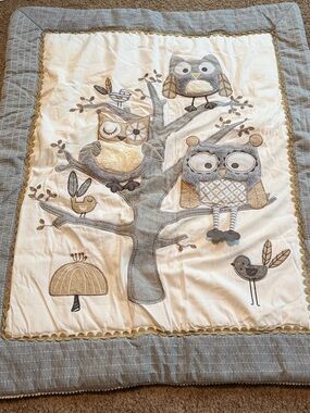 Neutral Gray and Cream Owl Tree Baby Quilt - Cozy Nursery Throw